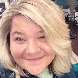 Meet your Posher, Kara